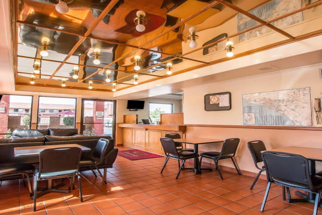 Econo Lodge Anaheim North Kültér fotó